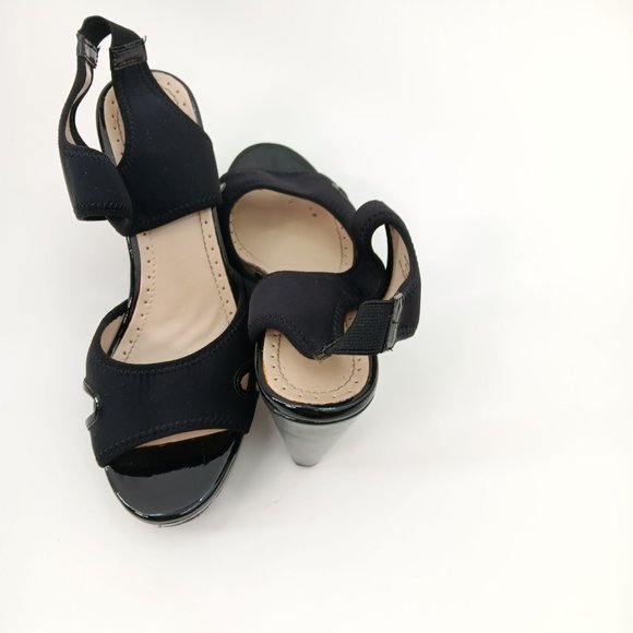 ADRIENNE VITTADINI BLACK PLATFORM SANDALS SIZE 7.5M - Picture 3 of 16